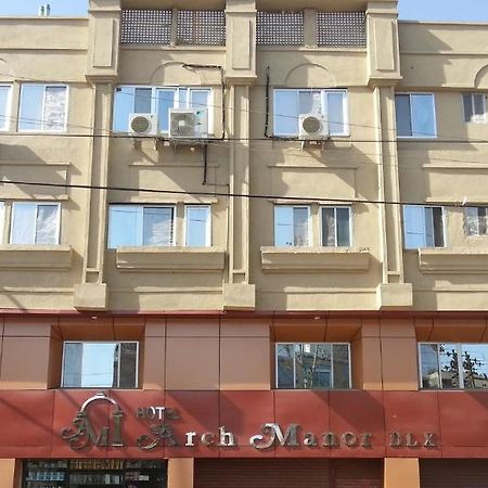 Hotel Arch Manor Deluxe Бопал Екстериор снимка